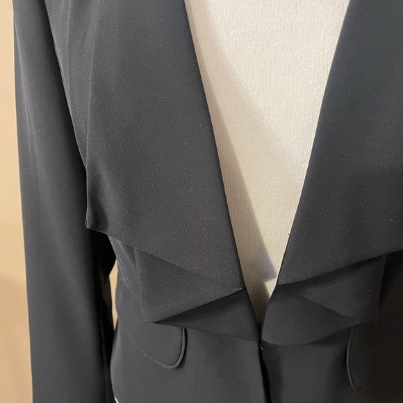 WHBM Black Front Ruffle Blazer Sz 8 EUC - Picture 2 of 8